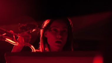 Siaubo trileris „Lozoriaus efektas“ su Olivia Wilde baugina: po žaidimų su mirtimi moteris grįš iš anapus (1)